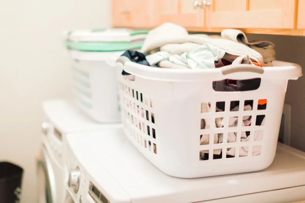 Laundry basket on washing machine